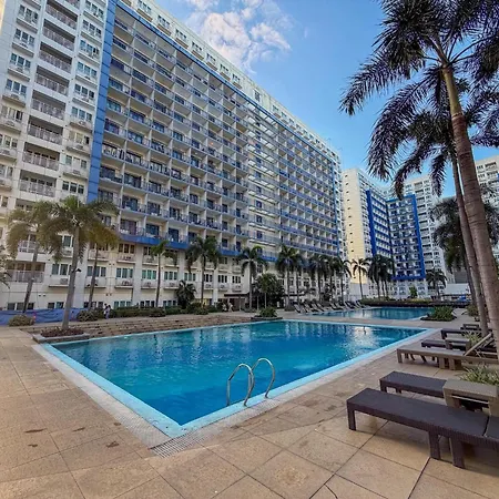 Uzziel\'S Place At Sea Residences