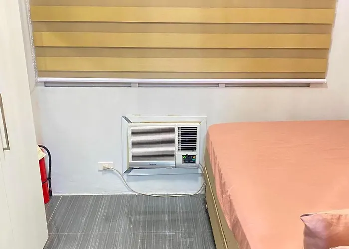 公寓式飯店 Uzziel's Place At Sea Residences 马尼拉