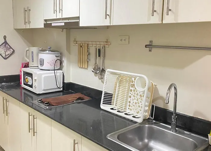 Uzziel's Place At Sea Residences 公寓式飯店 马尼拉