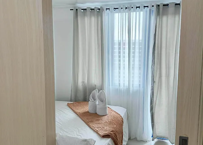 Uzziel's Place At Sea Residences 公寓式飯店 *