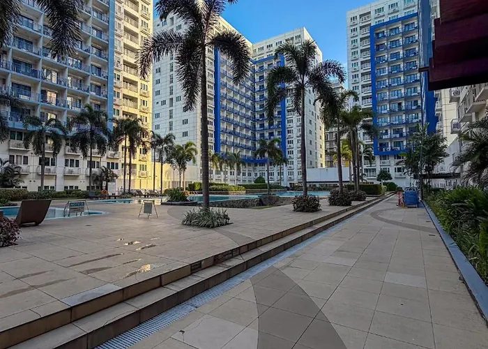 Uzziel's Place At Sea Residences *