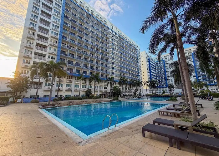 Uzziel's Place At Sea Residences *